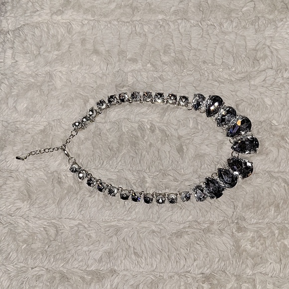 Crystal Statement Necklace - Picture 5 of 10